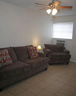 Apartment next to Fort Sill Entrance Gate