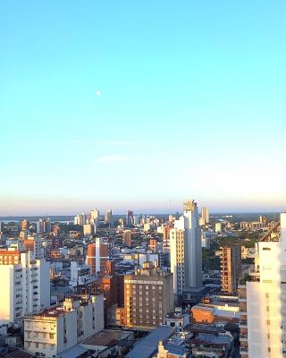 Departamento céntrico con vista al río Paraná