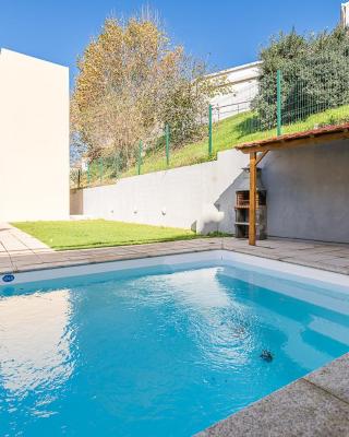 GuestReady - Easygoing Pool to River