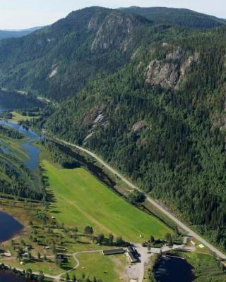 Reiårsfossen Motel & Camping