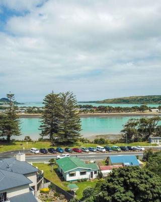 Kopu Cottage - in the heart of Raglan.