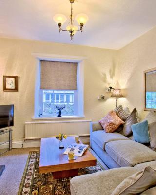 Labernum Cottage, Ingleton, Yorkshire Dales National Park 3 Peaks and Near the Lake District, Pet Friendly