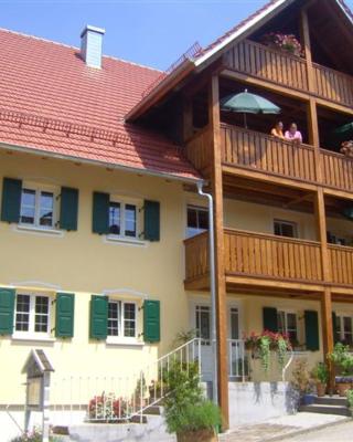 Ferienwohnungen Roiser