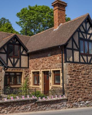 Two Grooms Cottage Dunster