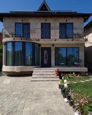 Casa Țache