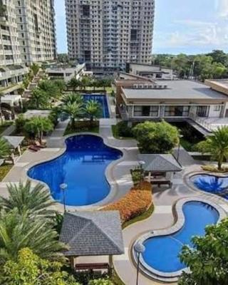 Verdon Parc 2 Bedroom Unit with Big Balcony