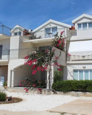 APARTMANI BELVEDERE BILO