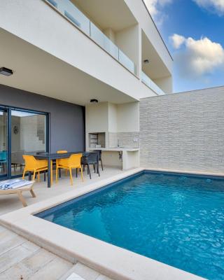 Villa Blue Oasis Ližnjan with Private Pool
