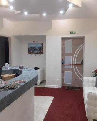 LOVELY BIANCO - Rooms & Apartment