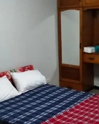 Singhs apartment double budget shared room