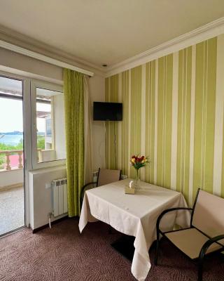 Ashot Erkat hotel Sevan
