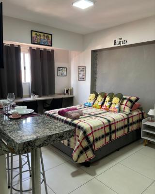 BOOKlN'Beatles- Spot Residence Miami 708