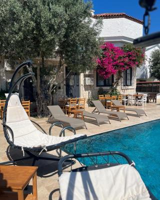 Alaçatı Albatross Hotel