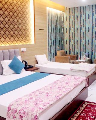 RBS Hotel & Restaurant 5 mint walking distance from Ram Janam Bhumi