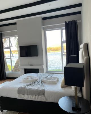 Serene Suite On The Dam