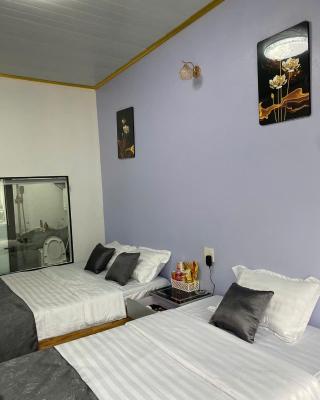 Huong Viet Hotel