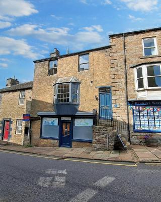 Market House Apartment, Alston