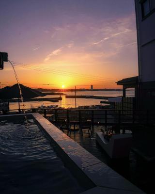 Ryokan KINOSUKE hotel きの助 日間賀島 島のサウナ Himaka Island