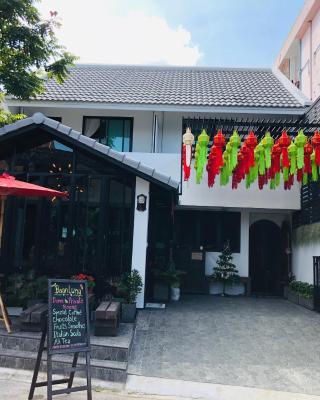 Baan Lung Poshtel