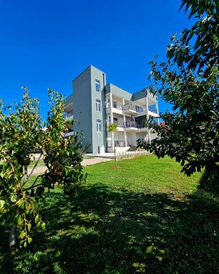 Apartments Royal Holiday