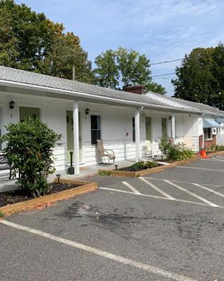 Heart of the Berkshires Motel