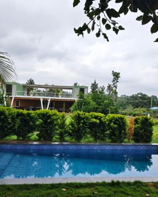 Aadvik Luxury Farmstay