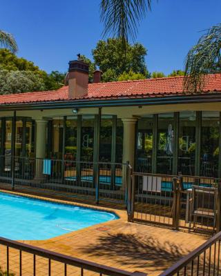 Hutten Heights Lodge by Ilawu
