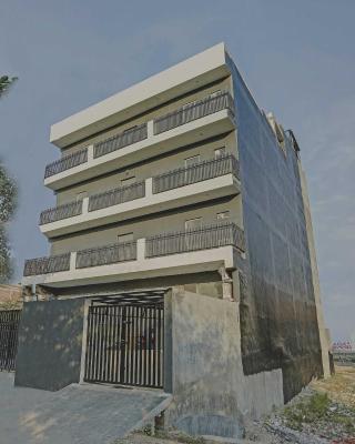 Super Townhouse Crystal Leaf