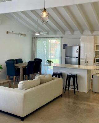 Renovated Beach House in the Heart of Mooloolaba