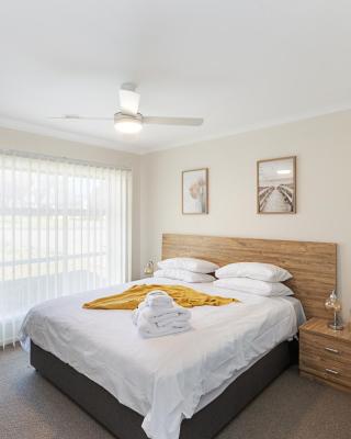 Morview Holiday Homes-Implala