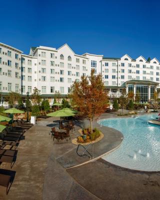 Dollywood's DreamMore Resort and Spa