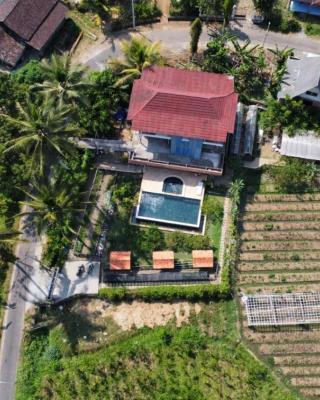 Pondok Is Oke Luxury bunggalow