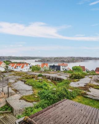 Lovely Apartment In Kungshamn