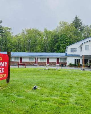 Economy Lodge 682 Main St Sturbridge