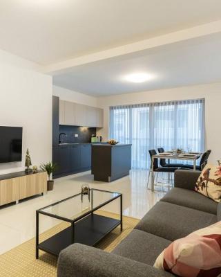 Beautiful Modern Central 2br Apt