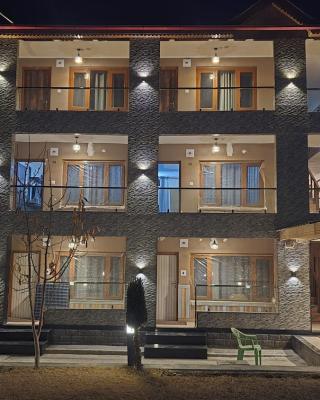 Hotel Luxury Inn