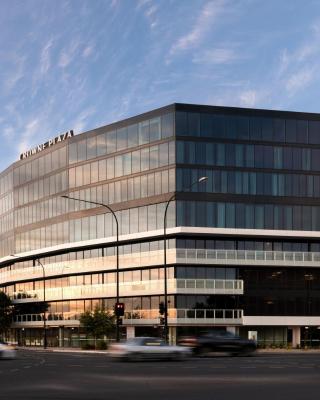 Crowne Plaza Adelaide Mawson Lakes by IHG