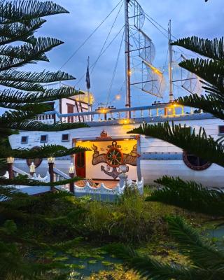 Boat and House Resort Khao Kho