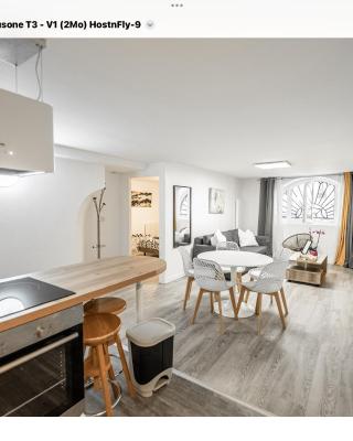 Bel appartement rénové - Place du Palais avec Parking