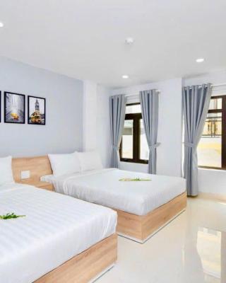Luna House Hotel