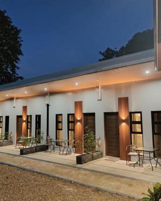 Orchrd Lodge