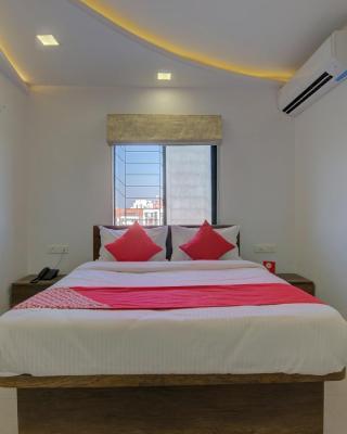 Hotel O RK's Regency Near Navale Hospital Back Gate