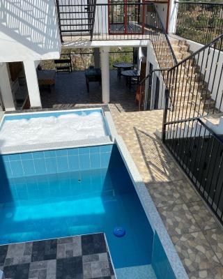Terrazas Hotel and Hostel