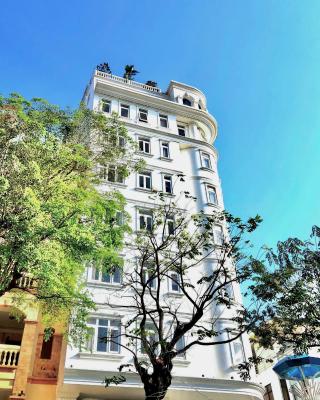 Lychees' Hotel