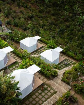 Alam Munduk Glamping