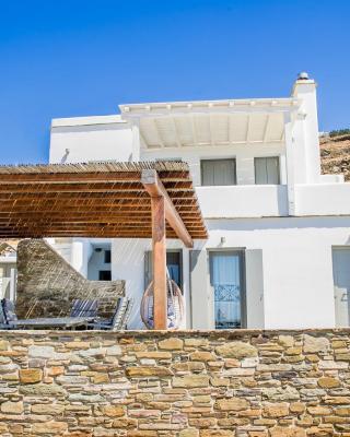 Triantaros Familly House