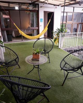 Altillo privado con desayuno artesanal en pleno centro