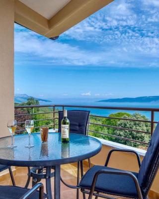 House ALANIS wtih sea view in quiet location