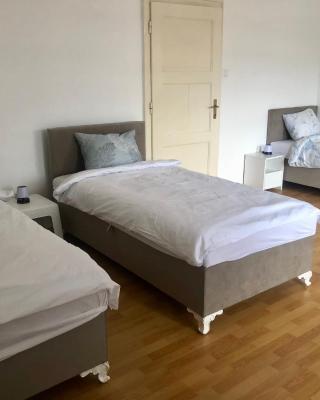 NK Apartment - Girls Only