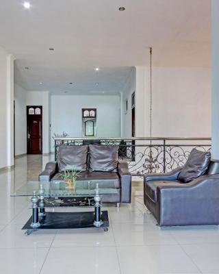 OYO 93011 Hotel Griya Lestari Pati 2